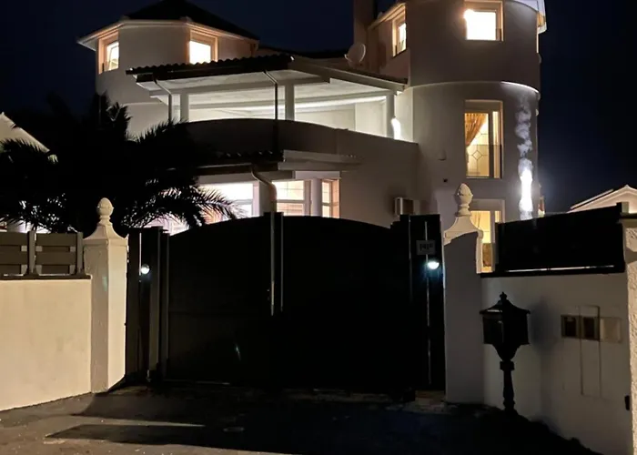 Hasani Villa Valtura